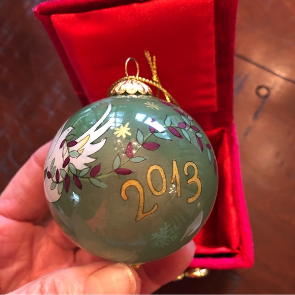 🌲 Vintage Li Bien hand-painted ornament and Restoration Hardware hand wa… - Picture 8 of 10